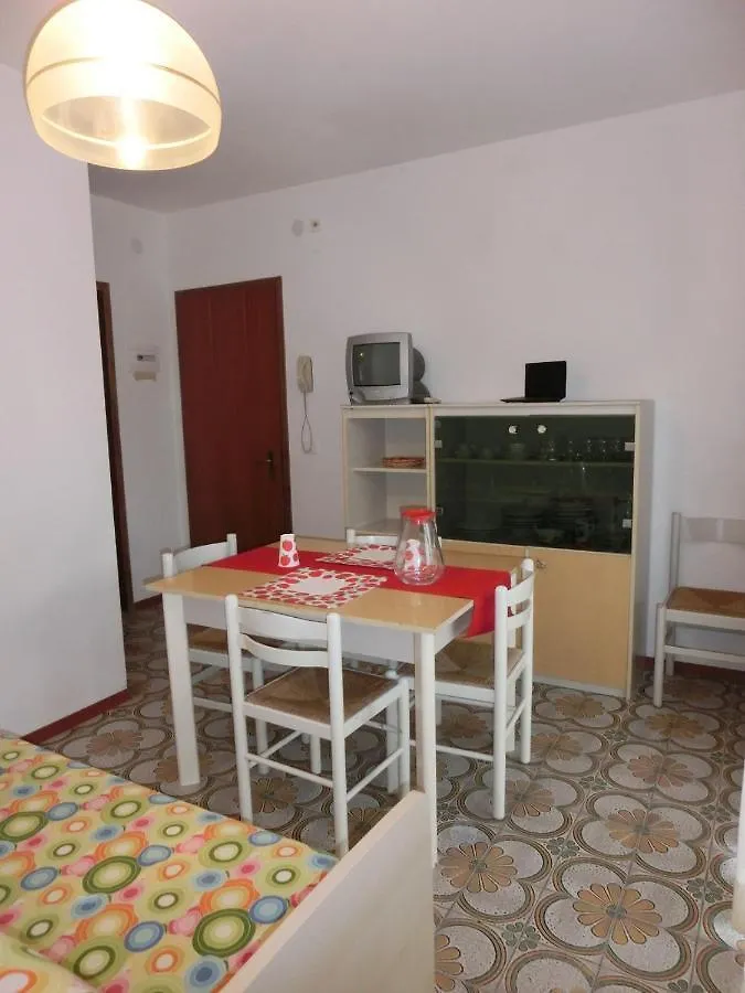 Apartment House With Balcony And Swimming Pool Bibione Italy