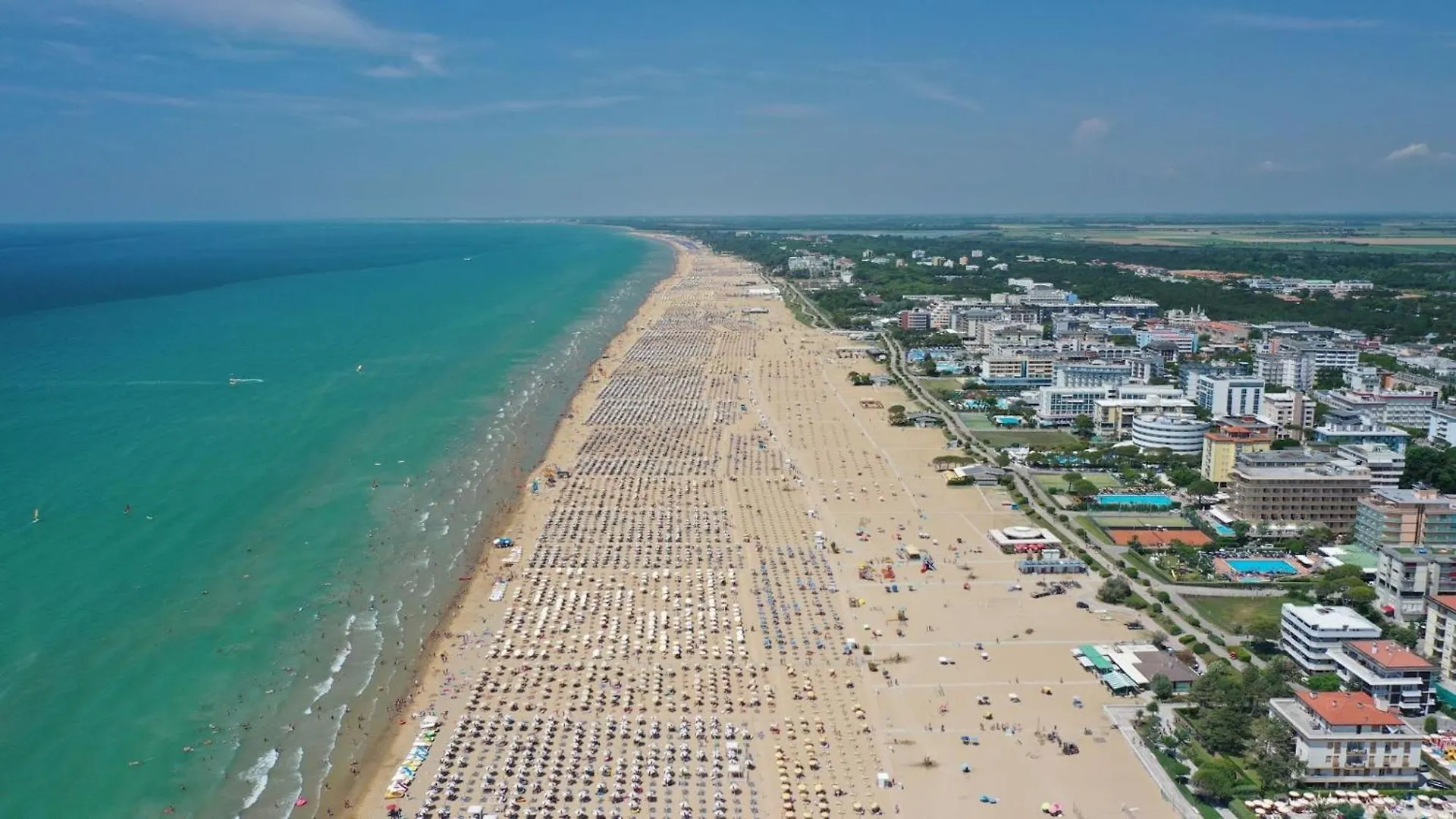 Apartment House With Balcony And Swimming Pool Bibione